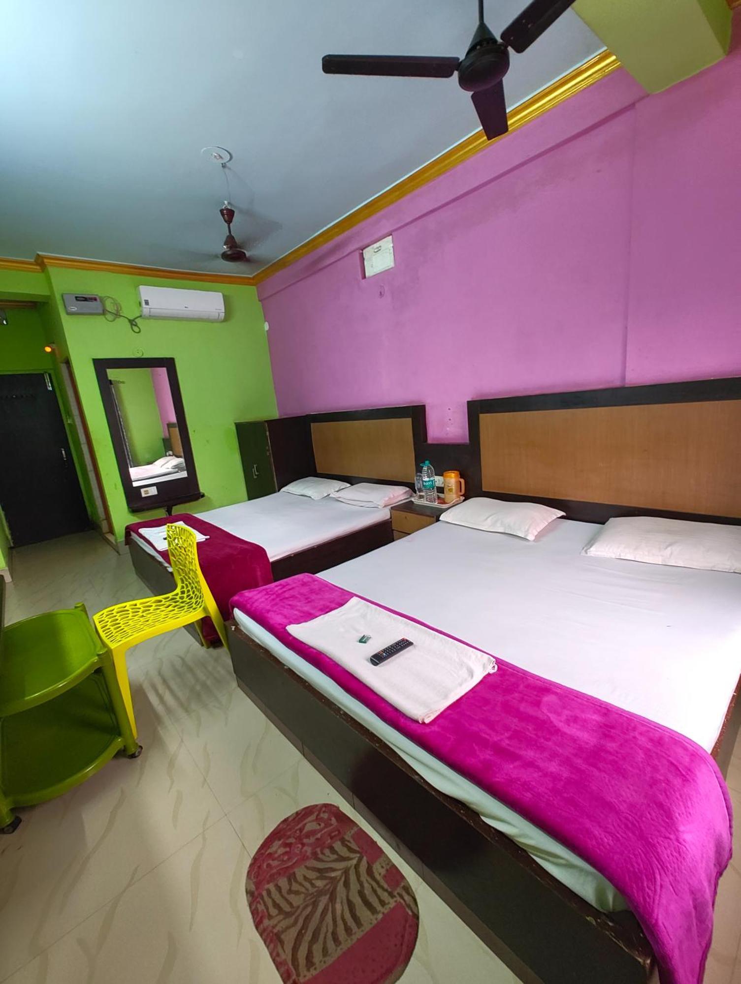 Goroomgo Samrat Palace Puri Near Sea Beach With Parking Facilities - Restaurant Available - Couple Friendly Экстерьер фото