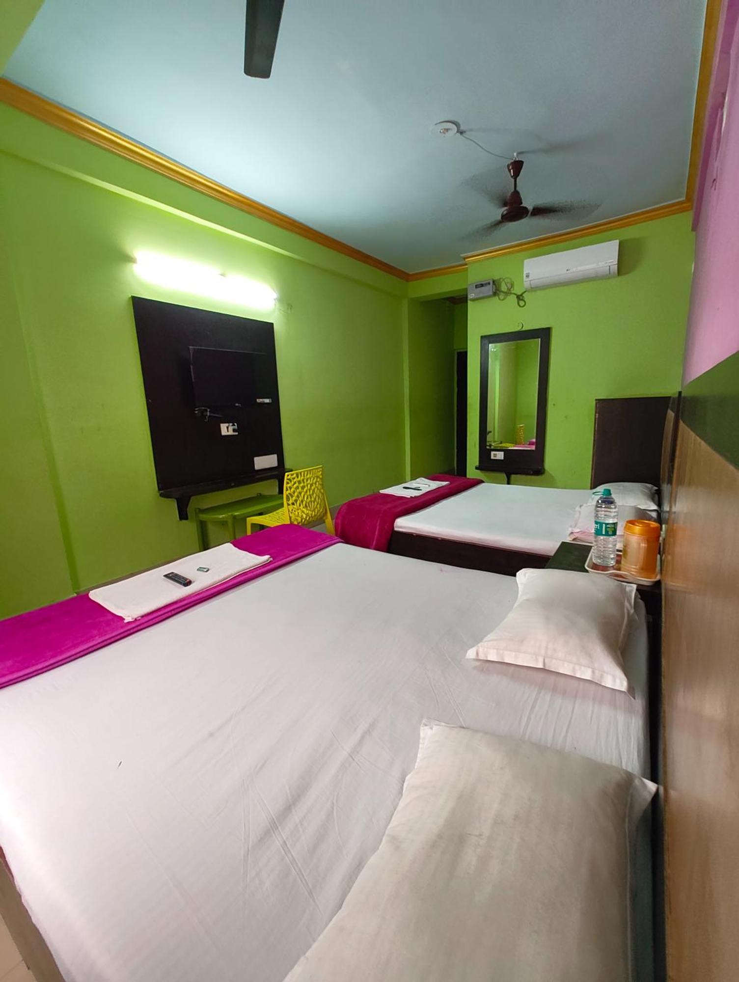Goroomgo Samrat Palace Puri Near Sea Beach With Parking Facilities - Restaurant Available - Couple Friendly Экстерьер фото
