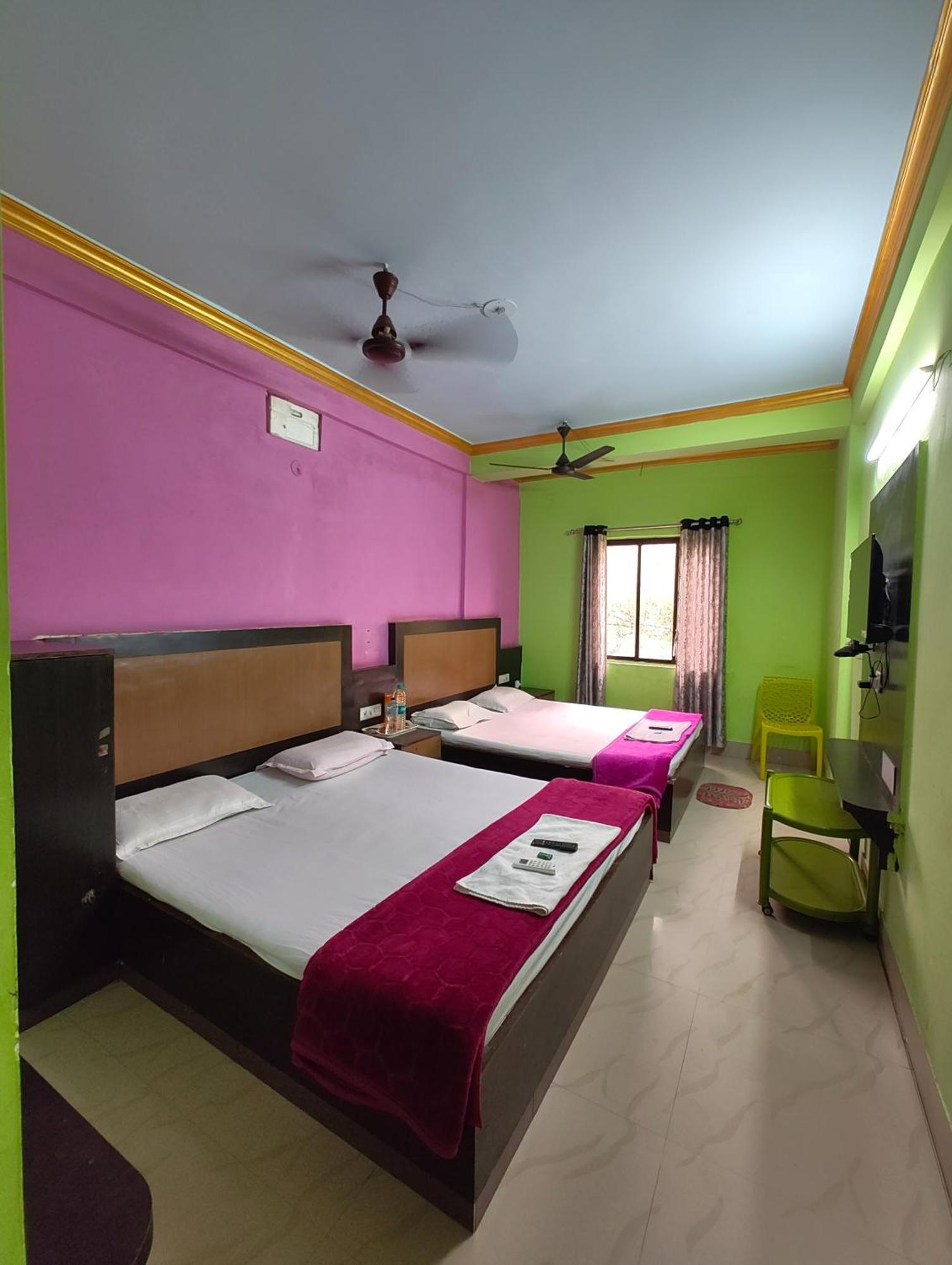 Goroomgo Samrat Palace Puri Near Sea Beach With Parking Facilities - Restaurant Available - Couple Friendly Экстерьер фото