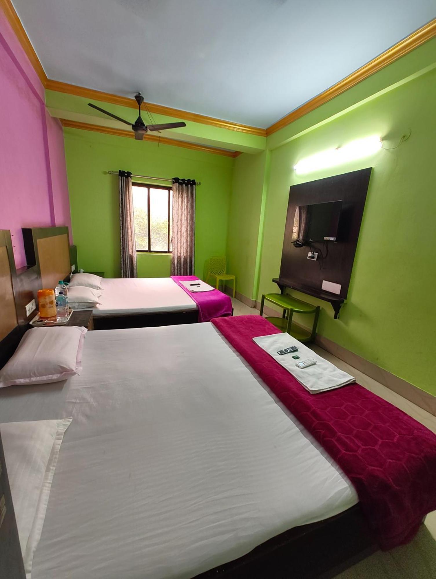 Goroomgo Samrat Palace Puri Near Sea Beach With Parking Facilities - Restaurant Available - Couple Friendly Экстерьер фото